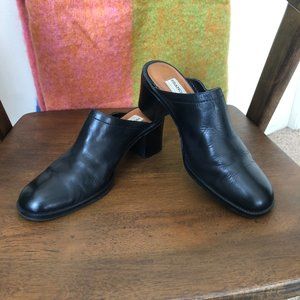 Vintage Franco Fortini Black Leather Mules
